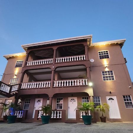 Silver View Apartments St. George's Экстерьер фото