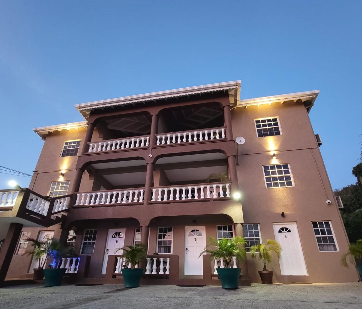 Silver View Apartments St. George's Экстерьер фото